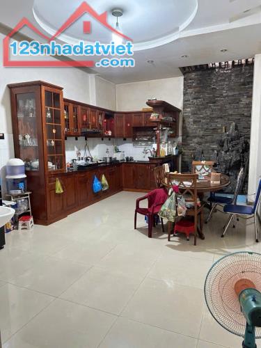 Nhà Mặt Tiền Đường Chợ Lớn.Phường 11,Quận 6 (4m x 25m x 4 Tầng) 17,6 Tỷ - 2