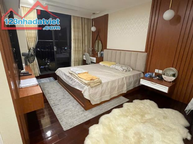 Cho thuê căn hộ chung cư HC Golden City, Long Biên, 3PN full nội thất đẹp 120m, giá: 25 tr - 1