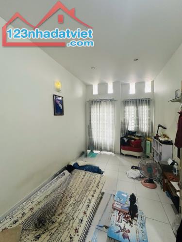 bán nhà Phạm văn Hai,52m2,8,4 tỷ - 2