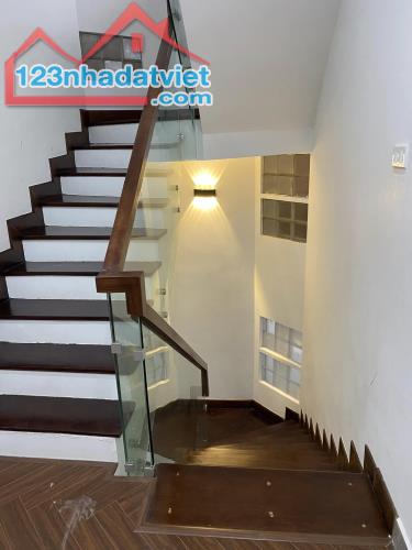 BÁN NHÀ HOÀNG VĂN THÁI THANH XUÂN, NGÕ OTO TRÁNH XÂY TÒA VP, DT 160M2 MT8.5M; 45.X TỶ - 3