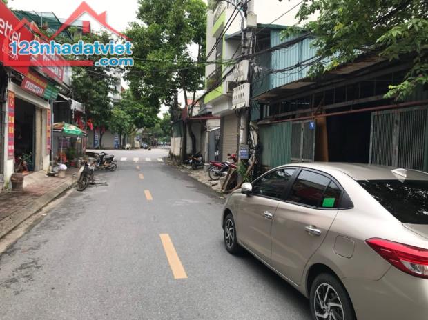 BIỆT THỰ PHÂN LÔ_KINH DOANH_GIANG BIÊN_LONG BIÊN. DT: 167m².  3 tầng.  Giá: 39,5tỷ