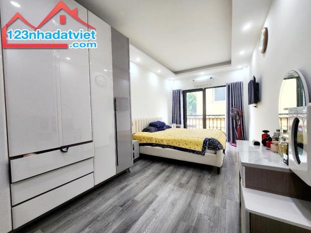 Cần Bán Gấp Nhà ĐỘI CẤN – Quận Ba Đình 42m2 5 Tầng Mặt Tiền 5m Giá Chỉ  7 Tỷ. - 1