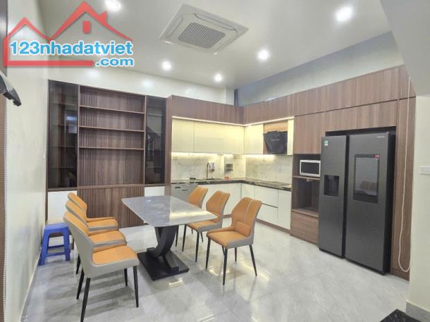 Nhà Quan Hoa, Cầu Giấy. 70mx4; MT 4.8; Giá 12.7 tỷ  TRUNG TÂM CẦU GIẤY - CỰC GẦN PHỐ - 1