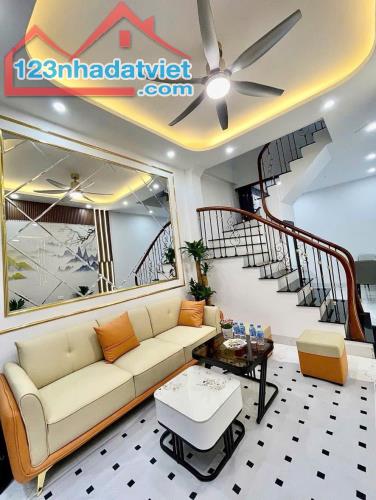 Bán gấp nhà Vũ Tông Phan - Thanh Xuân oto 15m 30m² 3 tầng đẹp Nở hậu chỉ 3.3 tỷ - 1