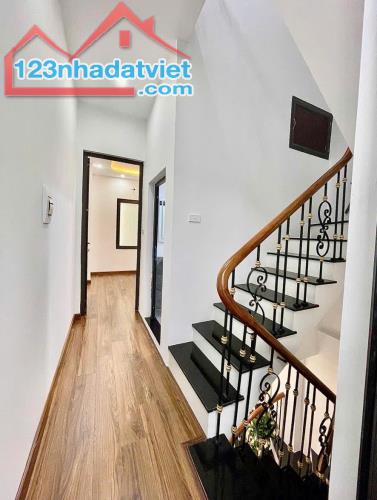 Bán gấp nhà Vũ Tông Phan - Thanh Xuân oto 15m 30m² 3 tầng đẹp Nở hậu chỉ 3.3 tỷ - 4