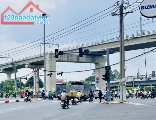 Chưa qua đầu tư, Mặt tiền kinh doanh, Ngay Võ Văn Ngân, Thủ Đức, tuyến Metro, 15 tỷ hơn