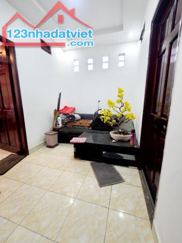 🏠 Bán nhà Tô Hiến Thành Q10, 4 tầng,DT 90mv, ngang 6,5m- dài 13m - Giá 11,5 tỷ. - 3