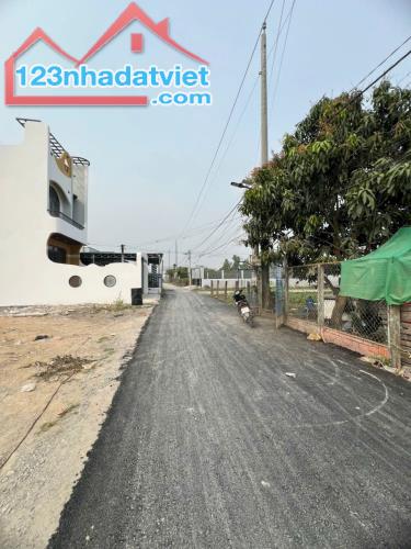 CHỦ GỬI LÔ ĐẤT DT LỚN 238M2 NGAY KDC CẦU TRÀM, ĐƯỜNG NHỰA 8M, GIÁ 2TY1, SHR CC NGAY