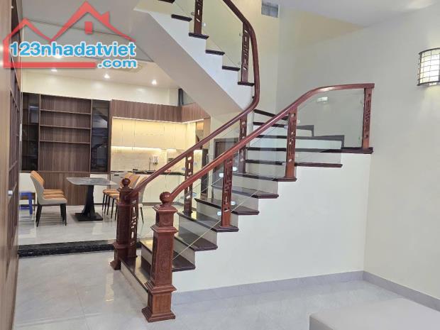 BÁN NHÀ THÁI HÀ ĐỐNG ĐA 46m 5T Mt 3.5m GIÁ 14.5 TỶ PHÂN LÔ Ô TÔ ĐỖ CỬA KINH DOANH. - 2