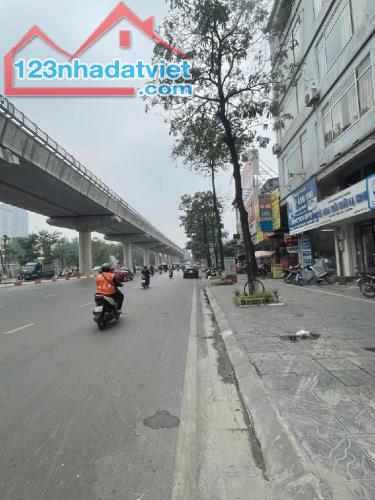 MẶT PHỐ HỒ TÙNG MẬU - THANG MÁY - GẦN TRƯỜNG ĐH THƯƠNG MẠI - KINH DOANH, 70M2; GIÁ 46 TỶ