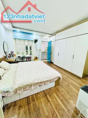 Hoa hậu Hồ Tùng Mậu, ngõ thông, ô tô gần, sổ vuông, full nội thất, 45m2, 5 tầng. - 2