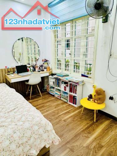 Hoa hậu Hồ Tùng Mậu, ngõ thông, ô tô gần, sổ vuông, full nội thất, 45m2, 5 tầng. - 4