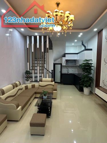 NHÀ ĐẸP, GIÁ RẺ, BÁN NHÀ LĨNH NAM 3,9 TỶ, NHÀ MỚI KIÊN CỐ, Ở NGAY