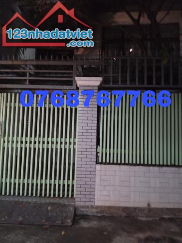 Bán Nhà Quận 7_Nguyễn Thị Thập-138m2 +3Tầng,Ngang 8M,Ô Tô Đỗ Cửa,Giảm 3Tỷ Còn 17Tỷ TL.