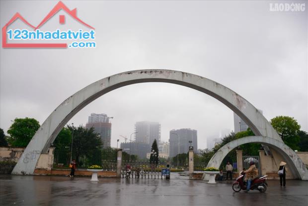 Bán nhà gần công viên Cầu Giấy, 100m ra ô tô tránh, bãi đỗ xe, 5 tầng, 7 tỷ 300