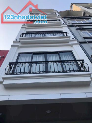 Bán nhà 6 tầng x 43m, mặt phố Lạc Long Quân, 25tỷ, sđcc. Tây Hồ, Hà Nội