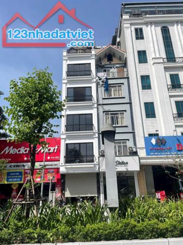 Bán nhà 6 tầng x 43m, mặt phố Lạc Long Quân, 25tỷ, sđcc. Tây Hồ, Hà Nội - 1