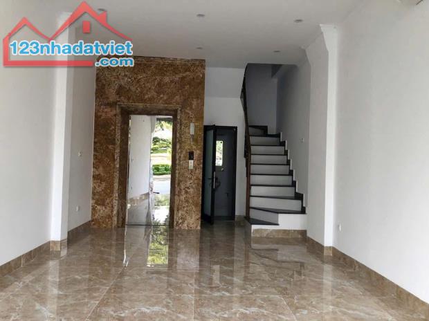 Bán nhà 6 tầng x 43m, mặt phố Lạc Long Quân, 25tỷ, sđcc. Tây Hồ, Hà Nội - 2