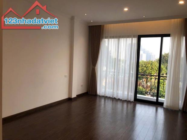 Bán nhà 6 tầng x 43m, mặt phố Lạc Long Quân, 25tỷ, sđcc. Tây Hồ, Hà Nội - 4
