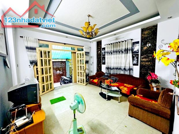 Mặt tiền đường số 3419 Phạm Thế Hiển chỉ 14 tỷ
