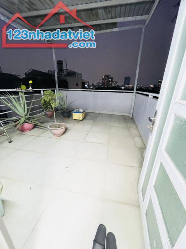 SAU CĂN MẶT TIỀN - Ko QUY HOẠCH - NHÀ 5 TẦNG BTCT CHẮC CHẮN - 4.X TỶ - 4
