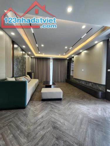 Bán nhà Nguyễn Văn Cừ 55m2 6T căn góc, ngõ thông phố Hồng Tiến, Full nội thất 15,18 Tỷ - 2