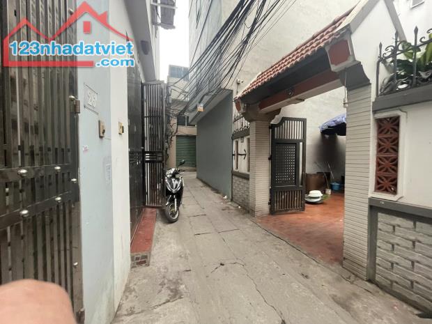 ĐẤT VÀNG TRIỀU KHÚC, HIẾM NHẤT KHU, XÂY CHUNG CƯ MI NI HÁI RA TIỀN 90M2 CHỈ 13 TỶ - 2