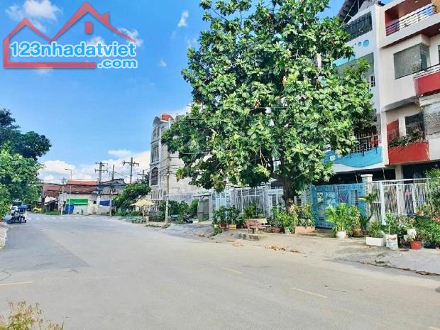Mặt tiền 3413 Phạm Thế Hiển 4x22 đúc 4 tầng 9 tỷ