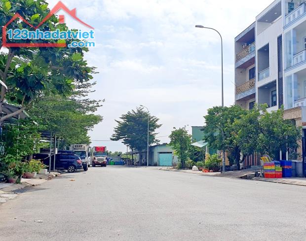 Mặt tiền đường số 2 Chợ Bình Điền 5x16 chỉ 10 tỷ 8