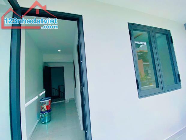 Bán nhà MTKD 12m khu Nguyễn Sơn quận Tân Phú DTSD 130m2 chỉ 6.5 tỷ tl - 2