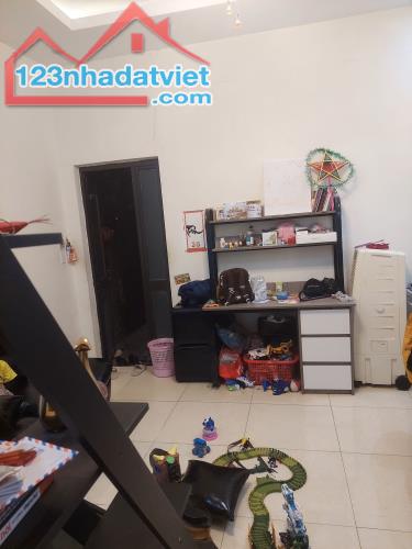 Bán nhà Đê Trần Khát Chân, Hai Bà Trưng 42x2 tầng, gần phố, sổ đỏ 3.8 tỷ - 1