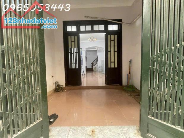 Cho thuê nhà riêng Hàng Chuối 60m2/sàn - 1