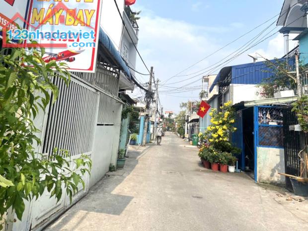 Bán Gấp Nhà, Hiệp Bình Phước. Thủ Đức, DTSD 102m2, Mới, ở ngay, chỉ 3.99ty. - 1