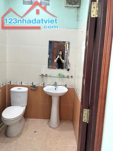 Bán Gấp Nhà, Hiệp Bình Phước. Thủ Đức, DTSD 102m2, Mới, ở ngay, chỉ 3.99ty. - 2