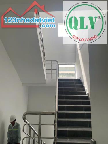 Cho thuê nhà xưởng 8.100m2 trong KCN VSIP , Bình Dương - 1