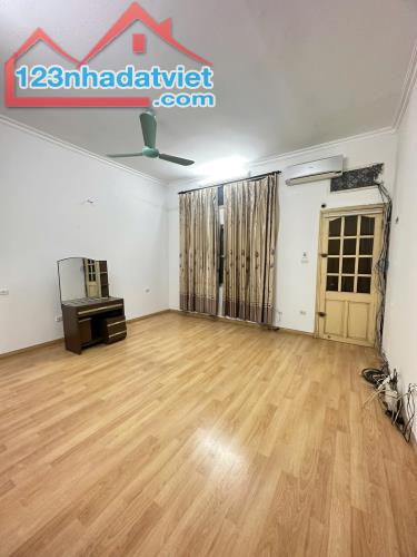 Cho thuê nhà riêng ngõ ba gác Hoàng Văn Thái quận Thanh Xuân 60m x 5T giá 14.5 triệu - 2