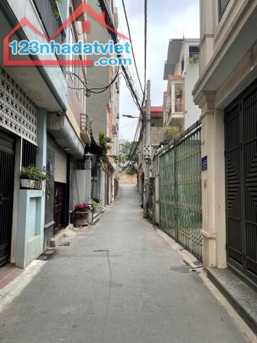 BÁN NHÀ TÂY HỒ - LÔ GÓC - NHÀ ĐẸP VỀ Ở LUÔN