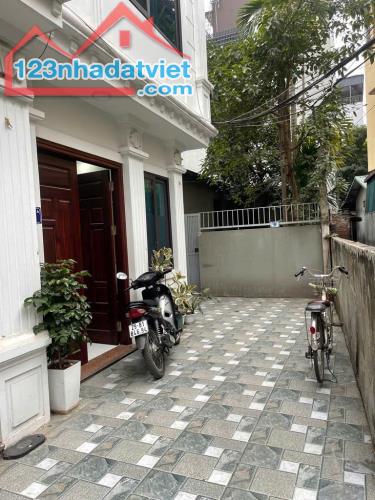 BÁN NHÀ TÂY HỒ - LÔ GÓC - NHÀ ĐẸP VỀ Ở LUÔN - 2