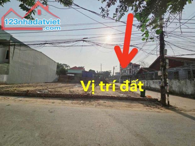 Bán lô 106m2 hai mặt tiền đường 8m trục chính KHC15 Liên Bảo lh_0987673102