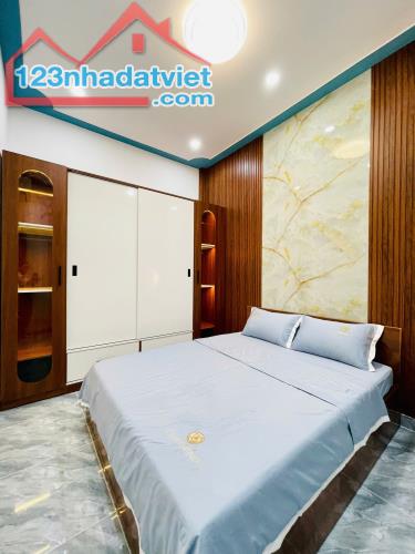 BÁN NHÀ NGUYỄN DUY CUNG 4,5M X 13.5M, HẺM 5M 2 TẦNG - CẠNH EMART 2 - NHỈNH 5 TỶ 8 TL - 2