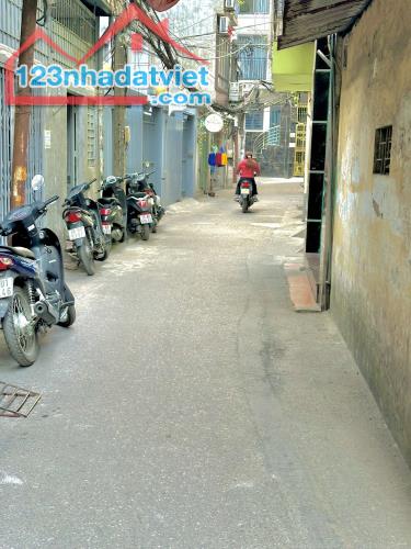 CỔ NHUẾ, PHẠM VĂN ĐỒNG 50M, 5 TẦNG, MT 4M, 8 TỶ, Ô TÔ 20M, Ở SƯỚNG