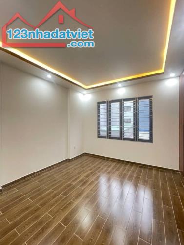 Bán nhà Nguyễn Bỉnh Khiêm, Đằng Giang, Ngô Quyền, Hải Phòng. 4 tầng, 40m2, 5 tỷ.  Ngang 4m - 2