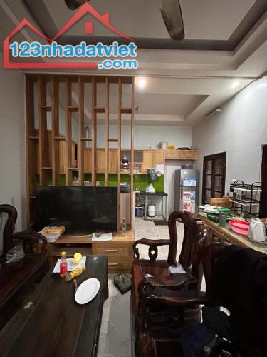 NHÀ NGÕ PHỐ VĂN HƯƠNG - 42M² - 4 TẦNG - GIÁ TỐT, THƯƠNG LƯỢNG