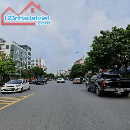 51m2 Phố Thành Trung, Trâu Quỳ, Gia Lâm. Mt gần 5m vuông vắn. Lh 0989894845 - 1