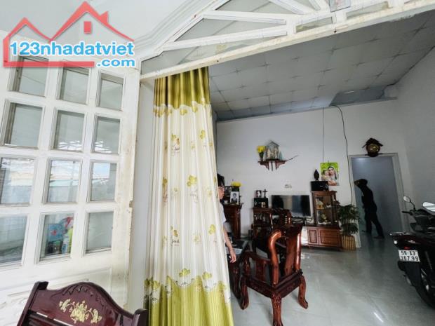 Bán nhà mặt phố Tam Phú, Thủ Đức, 70m², 3.7 tỷ, sổ hồng - 3