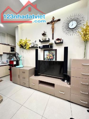 🔥 NHÀ ĐẸP NGUYỄN TRỌNG TUYỂN - SÁT PHÚ NHUẬN CHỈ 6.2 TỶ HẺM AN NINH62M² Đang - 3