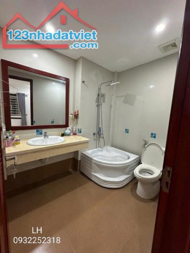 Bán nhà đẹp dân xây Bát Khối- Long Biên -52 m gara- ngõ thông- gần phố nhỉnh 9 tỷ - 3