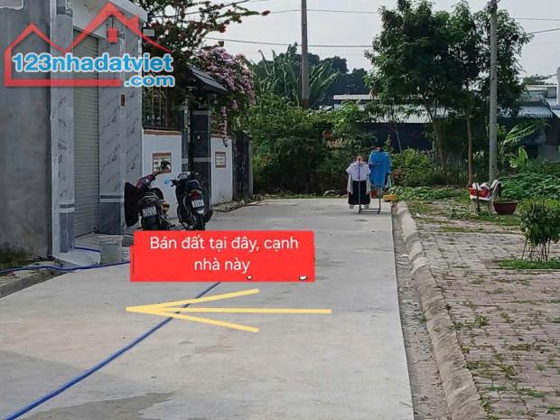 Bán lô đất thổ cư đường vỉa hè P12 vũng tàu DT : 136m² giá: 3 tỷ 500