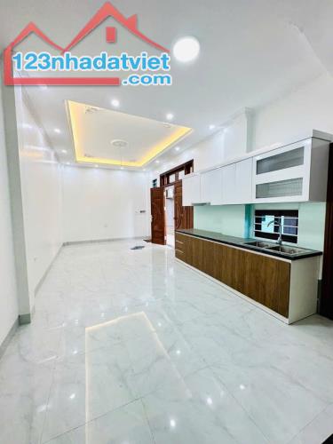 🏡 BÁN NHÀ ĐẸP – SỐNG YÊN TĨNH, TIỆN ÍCH NGẬP TRÀN GẦN TRUNG TÂM!