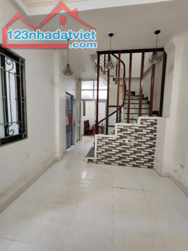BÁN NHÀ DÒNG TIỀN TRƯƠNG ĐỊNH 8P LÔ GÓC, 45M, 5T, NHỈNH 6.9 TỶ.